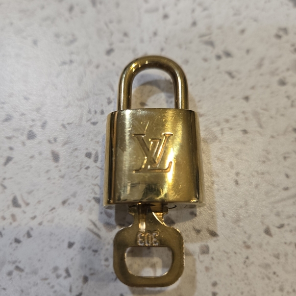 Louis Vuitton Gold Lock And Key #303 - Picture 5 of 6
